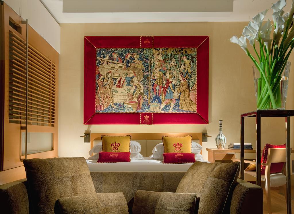 Bio Hotel Raphael - Relais & Chateaux Рим Екстериор снимка