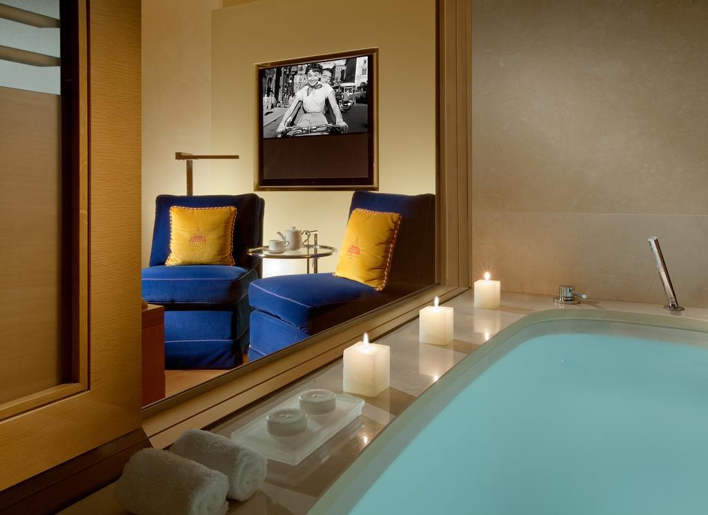 Bio Hotel Raphael - Relais & Chateaux Рим Екстериор снимка