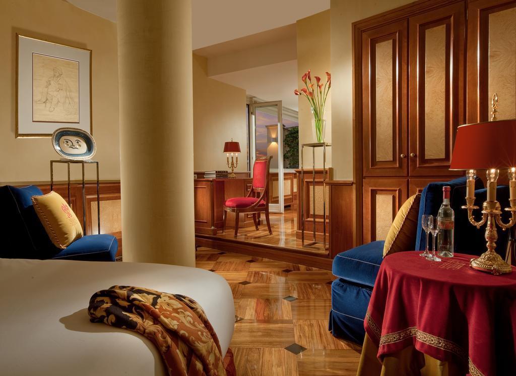 Bio Hotel Raphael - Relais & Chateaux Рим Екстериор снимка