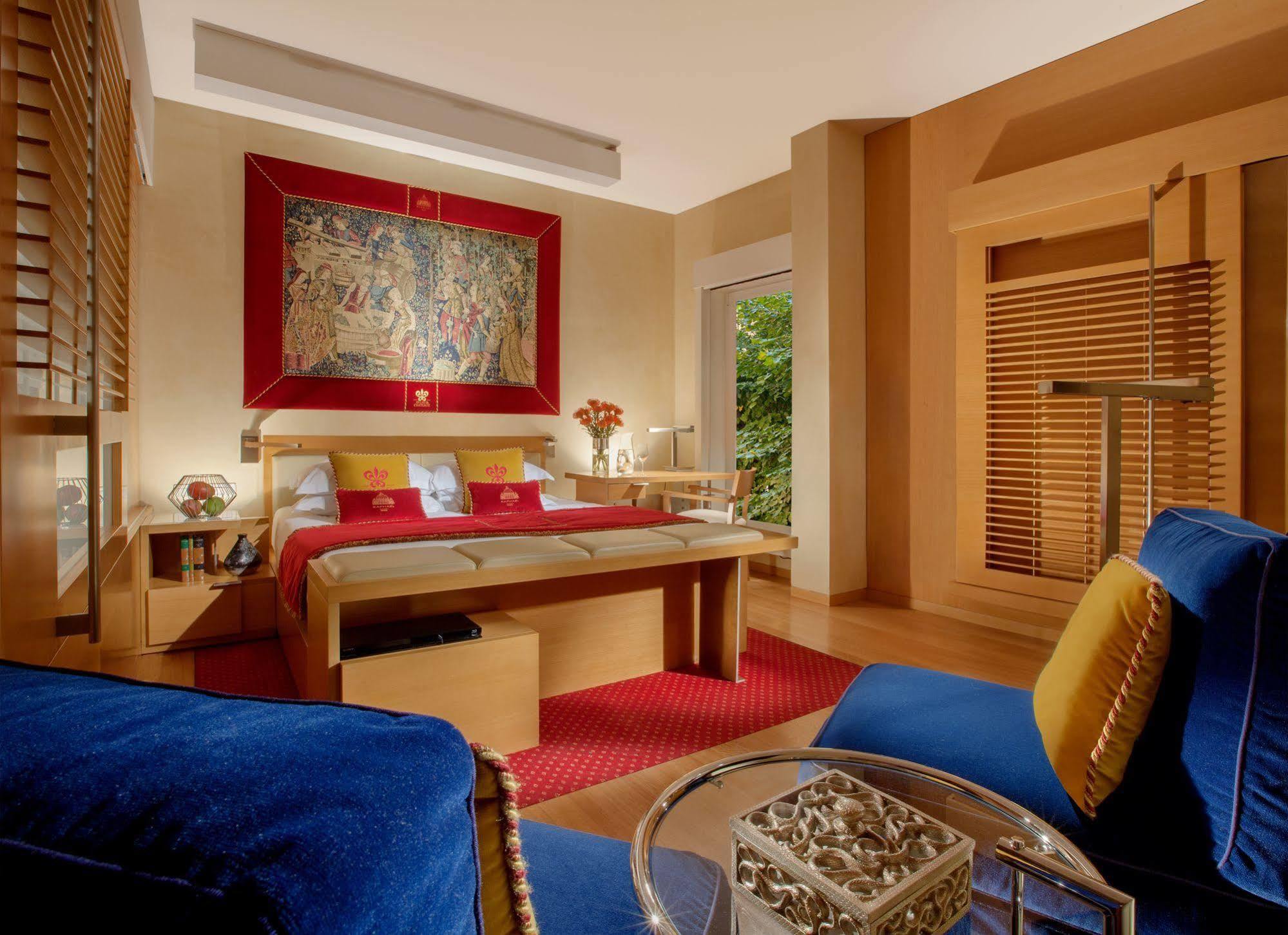 Bio Hotel Raphael - Relais & Chateaux Рим Екстериор снимка